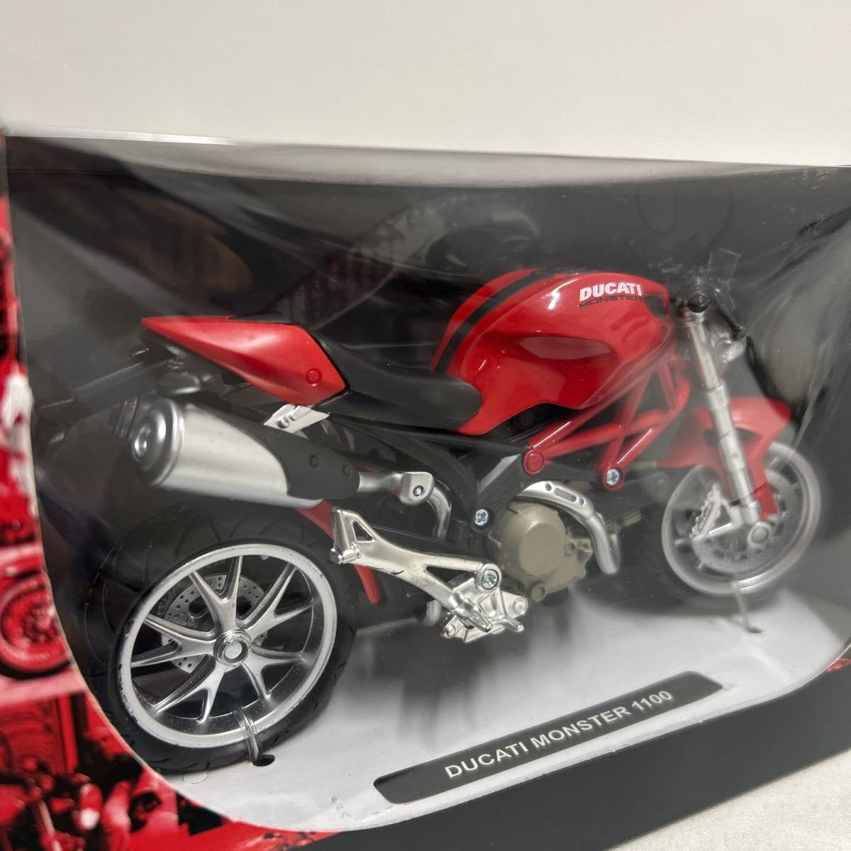 Amazon | アオシマ NewRay 1/12 DUCATI MONSTER 1100 2010年 Red